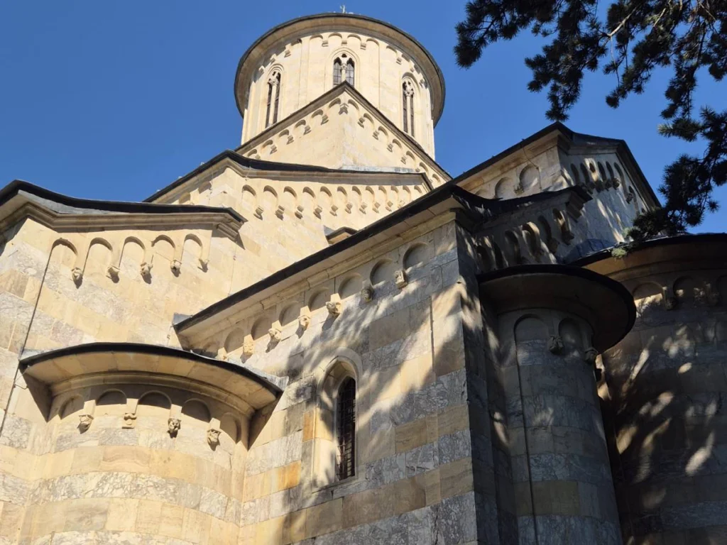 Између страха и спокоја: Наша молитвена станица на Косову и Метохији